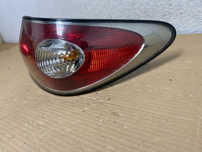 2002 to 2004 Lexus ES300 ES330 Right Passenger Side Tail Light AG8965 DW2