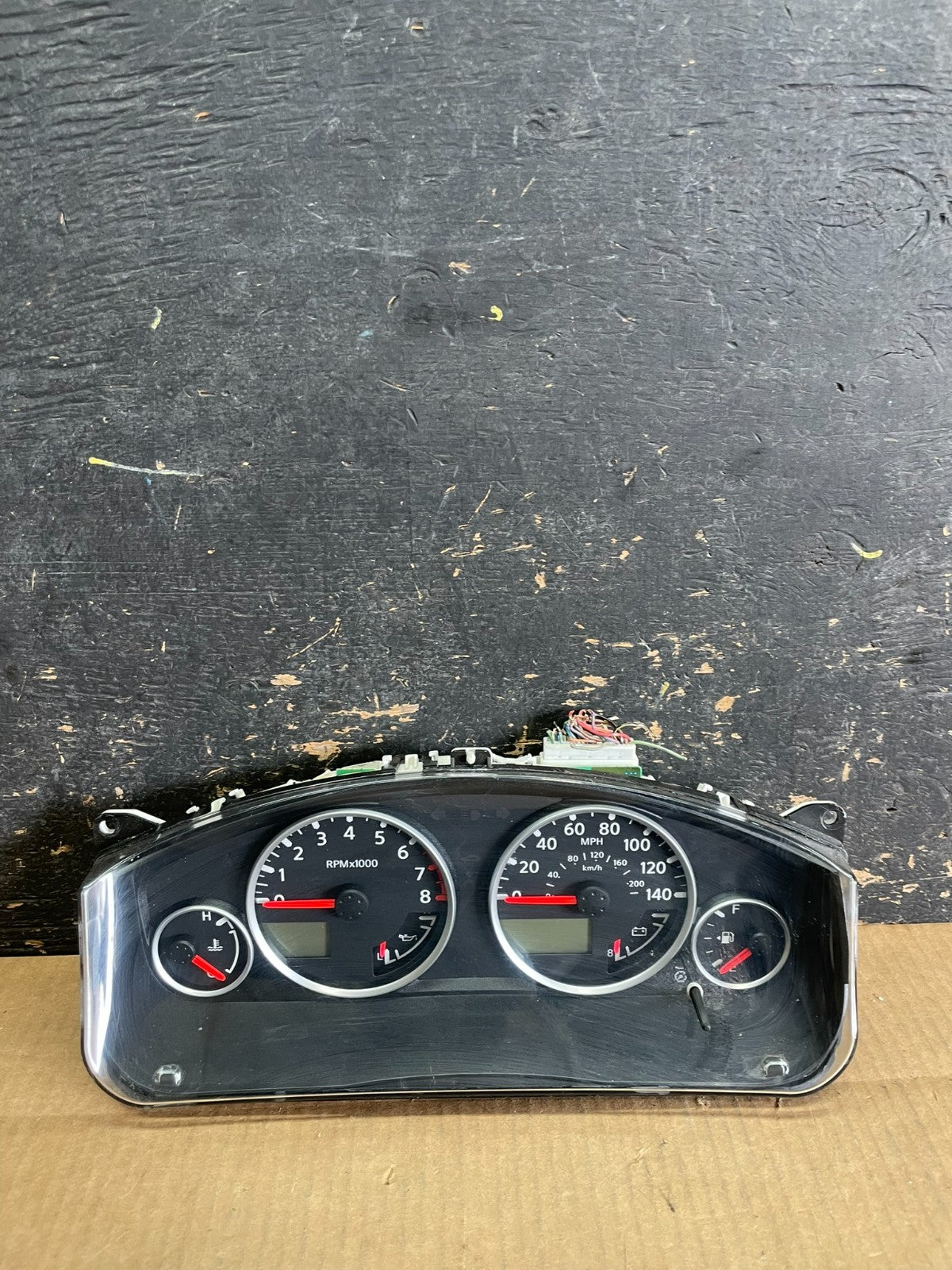 2005 2006 Nissan Pathfinder Cluster Speedometer Instrument OEM ab2888 DG0