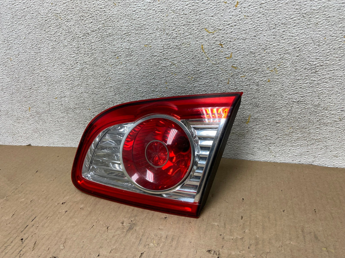 2010 - 2012 Hyundai Santa Fe Right Passenger RH Tail Light Inner AH5874 LK2