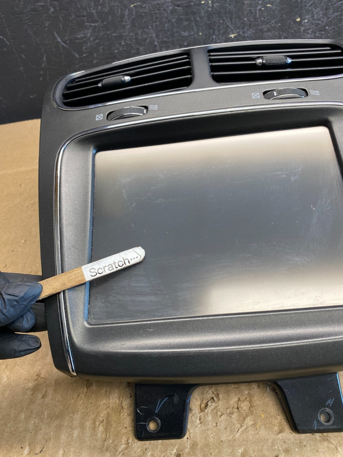 2011 to 2019 Dodge Journey 8.4 Radio Display Screen Air Vents AC9142 DG3