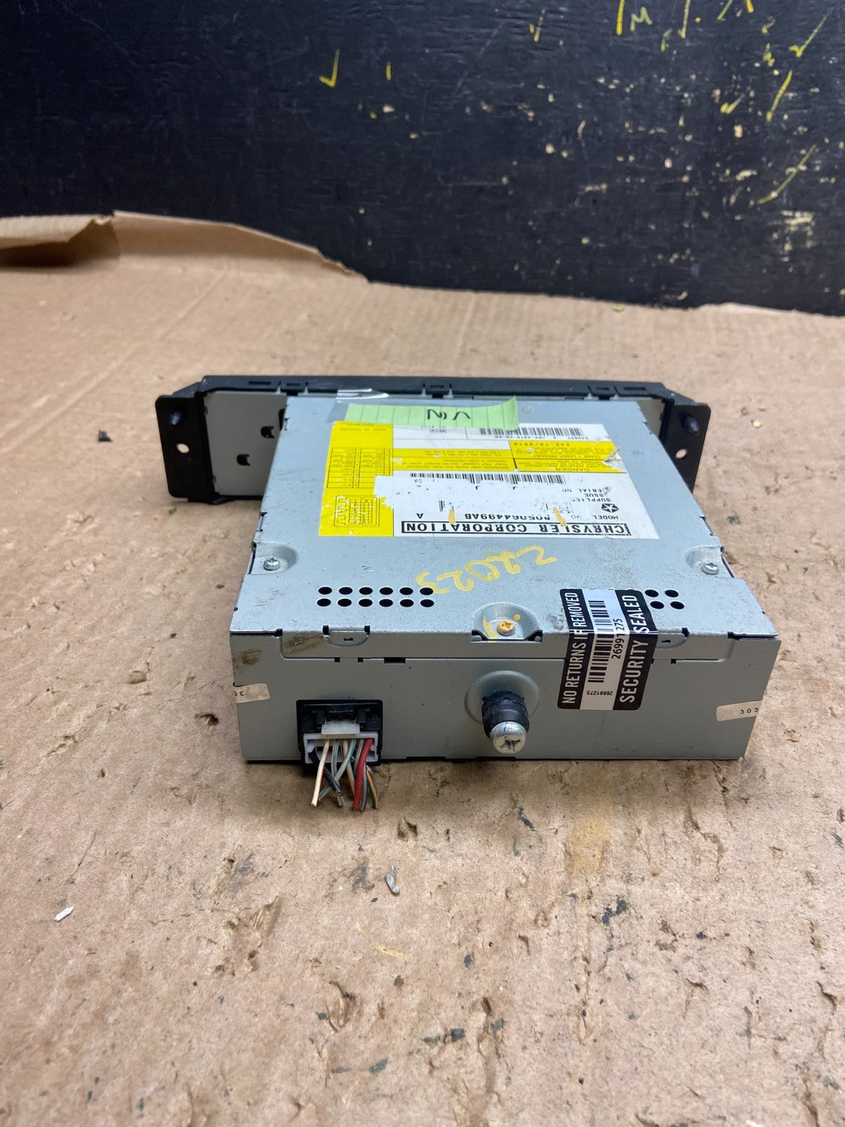 2009 2010 2011 Volkswagen Routan Video DVD Player z2023 DG3