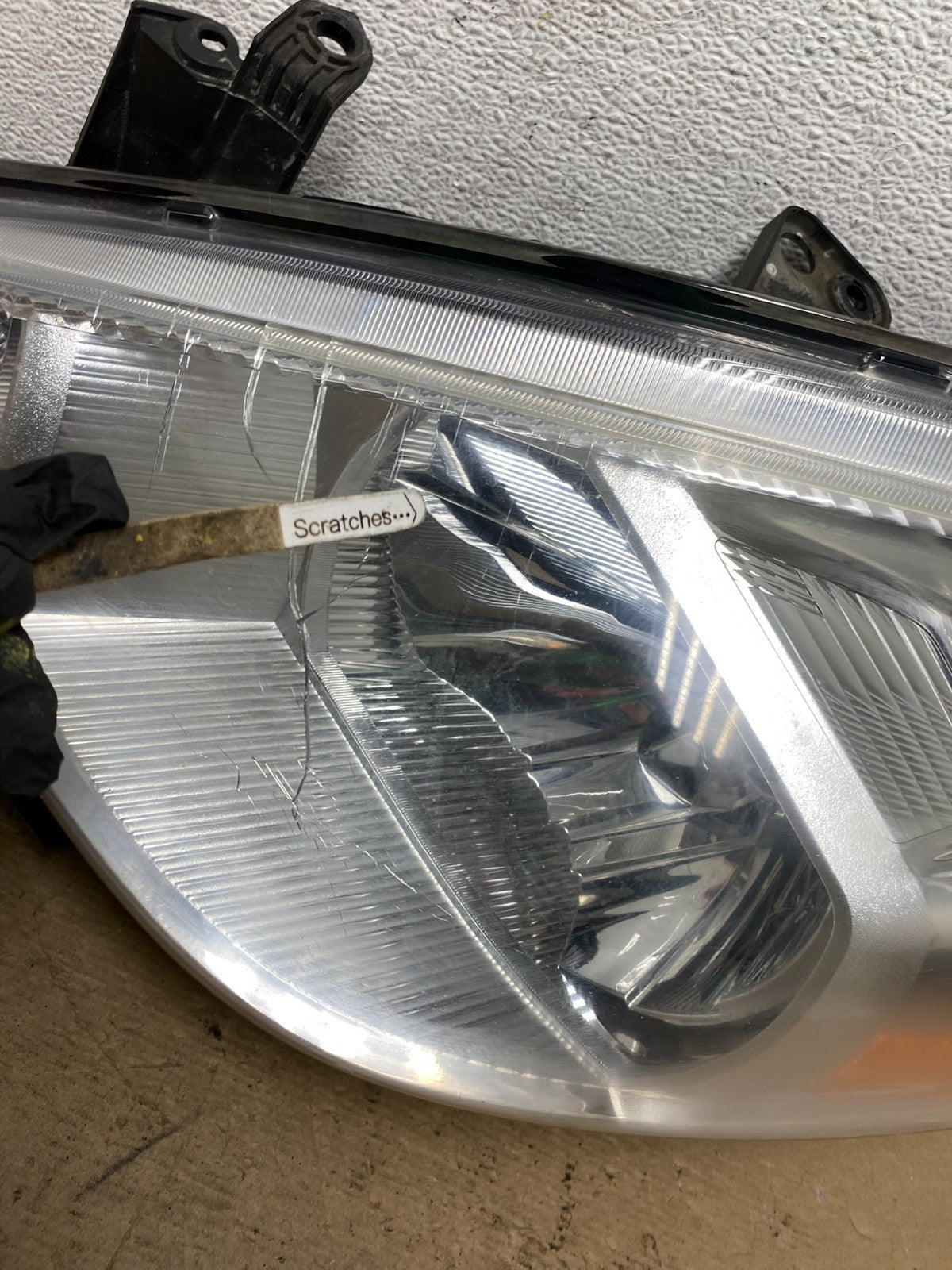 2008 to 2012 Nissan Versa Headlight Halogen Left Driver Lh Side AF5076 DW3