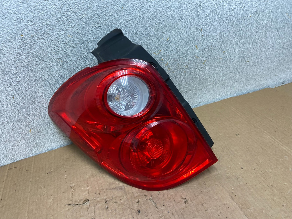 2010 to 2015 Chevrolet Equinox Left Driver Lh Side Tail Light AI9172 LK0