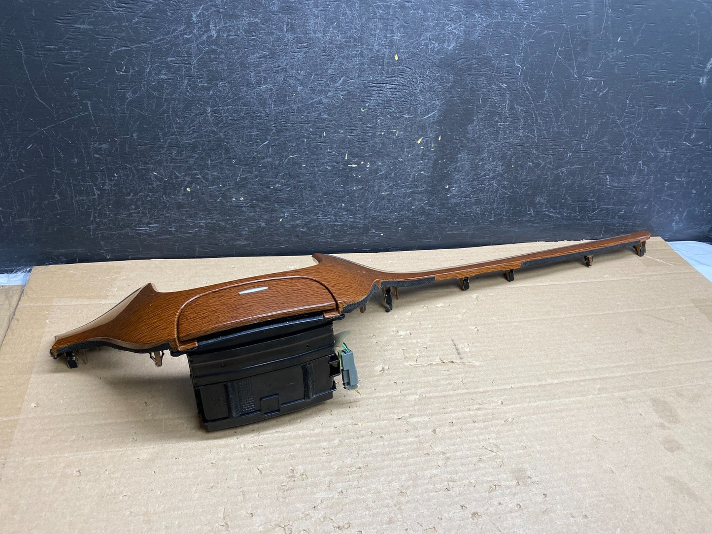 2007 to 2012 Hyundai Santa Fe Center Dashboard Wood Panel Molding AG6413 DG1