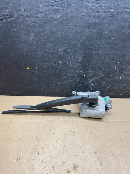 2013-2016 Nissan Pathfinder Back Door Rear Wiper Motor Wiper Blade u4738 DG4
