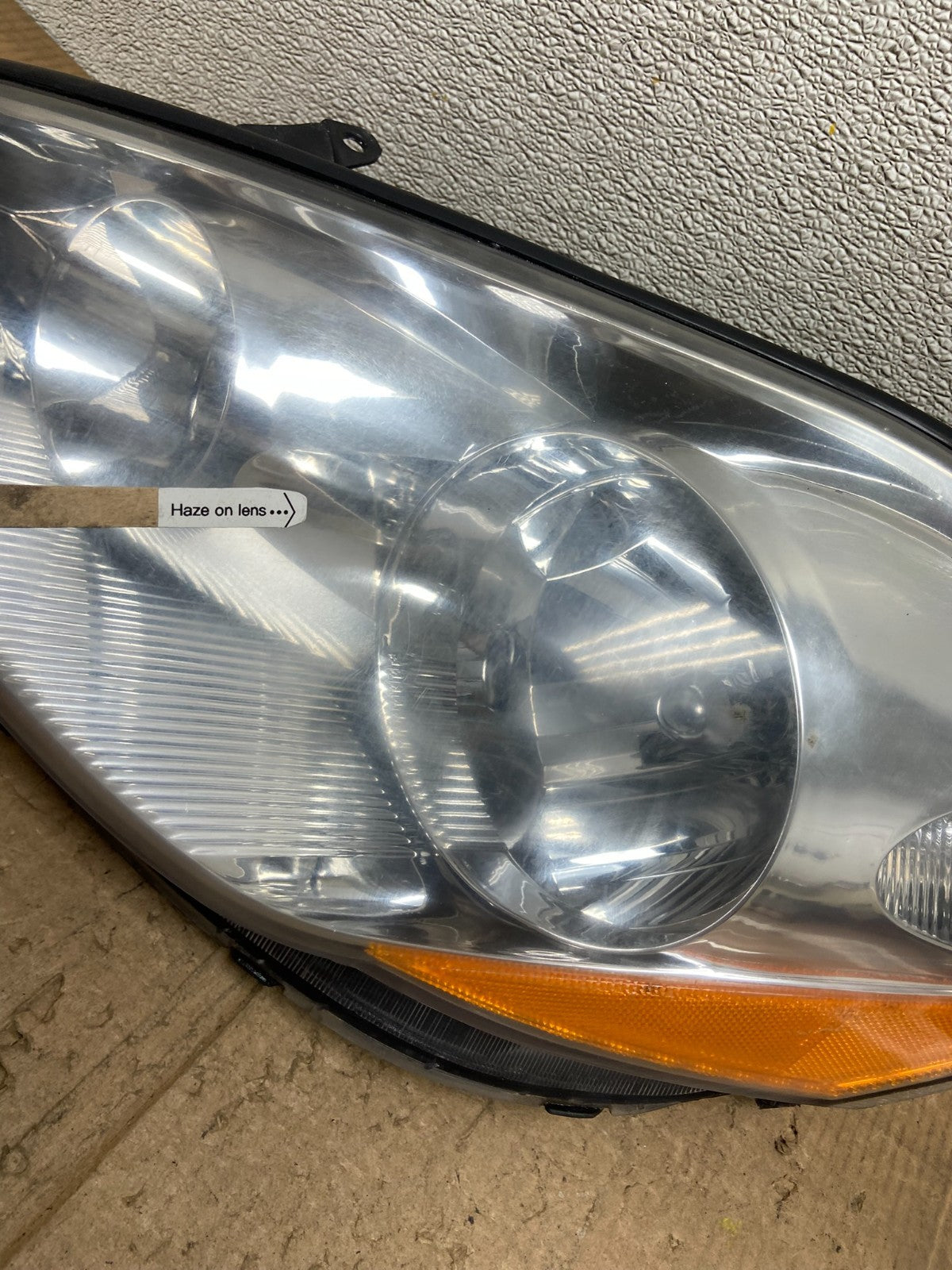 2006 to 2010 Toyota Sienna Left Driver Lh Side Headlight Halogen AA6977 DW4
