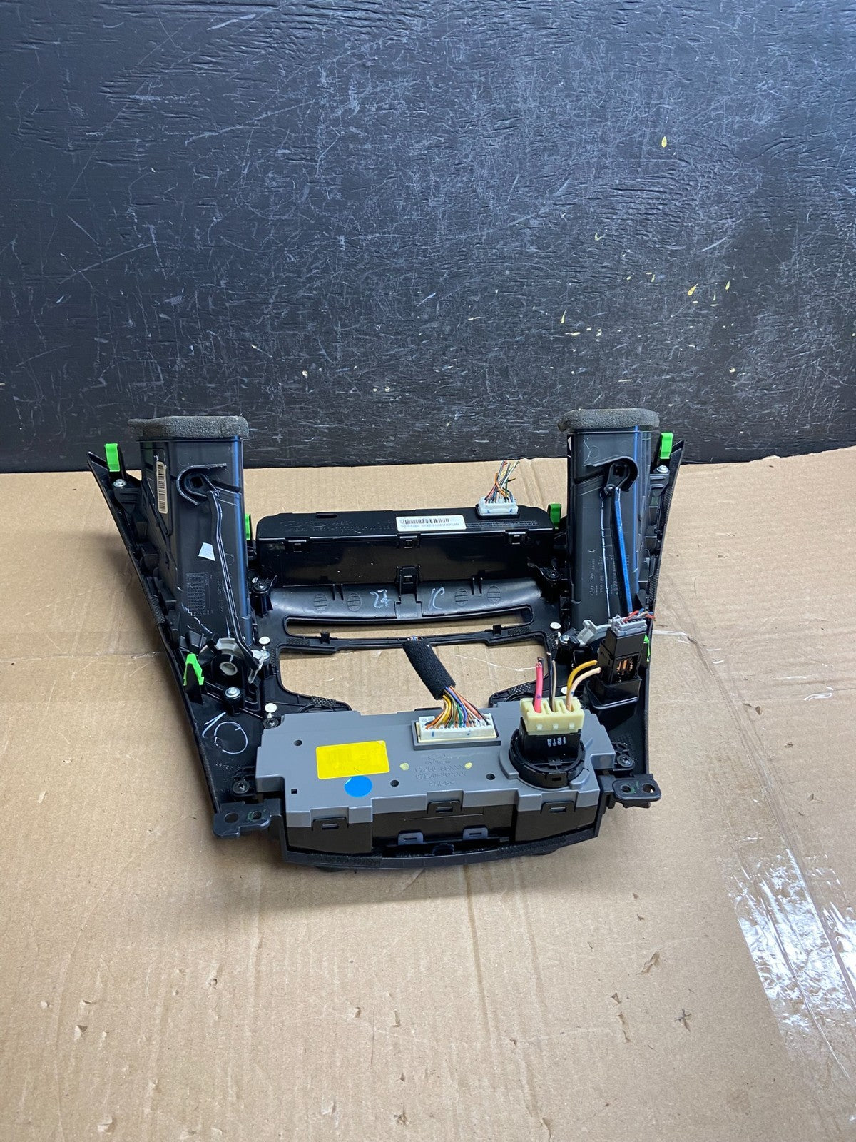 2011 - 2014 Hyundai Sonata Center Radio Climate Control Air Vent Bezel AF2769 DG4