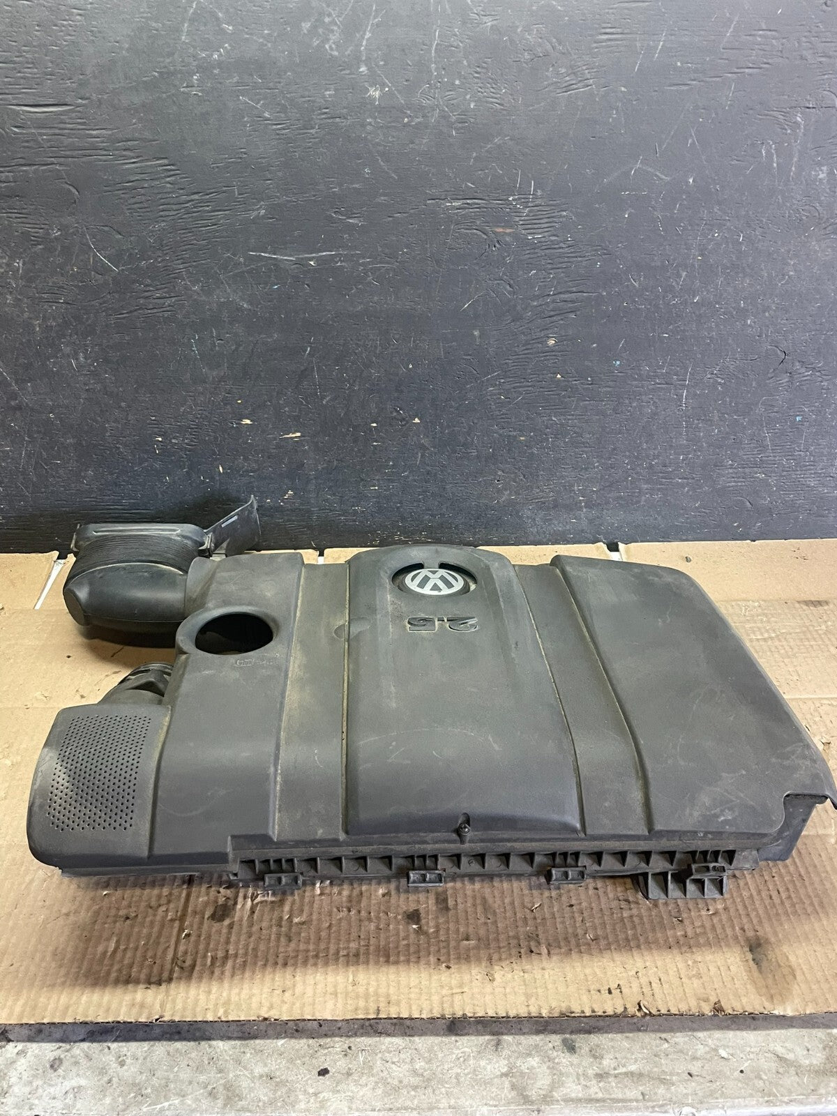 2011 to 2014 Volkswagen Jetta Beetle 2.5L Passat Engine Cover 07k129601G M27251