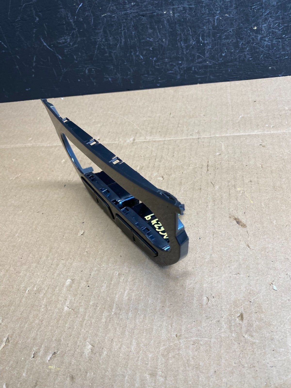2013 to 2016 Ford Escape Climate Control Trim Panel W/ Switches ac6249 DG2