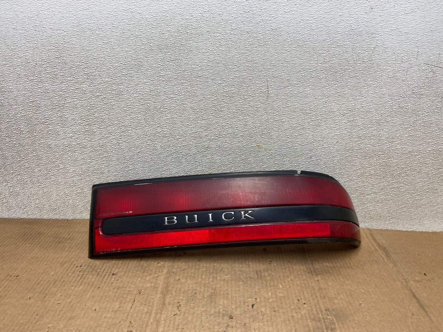 1993 1994 Buick Regal 4 Door Sedan Left Driver Side Tail Light AA63590