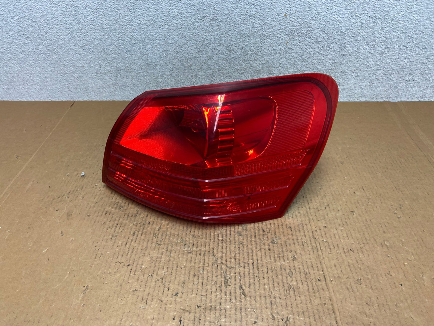 2008 to 2015 Nissan Rogue Right Passenger Rh Side Tail Light AE1487 LK0