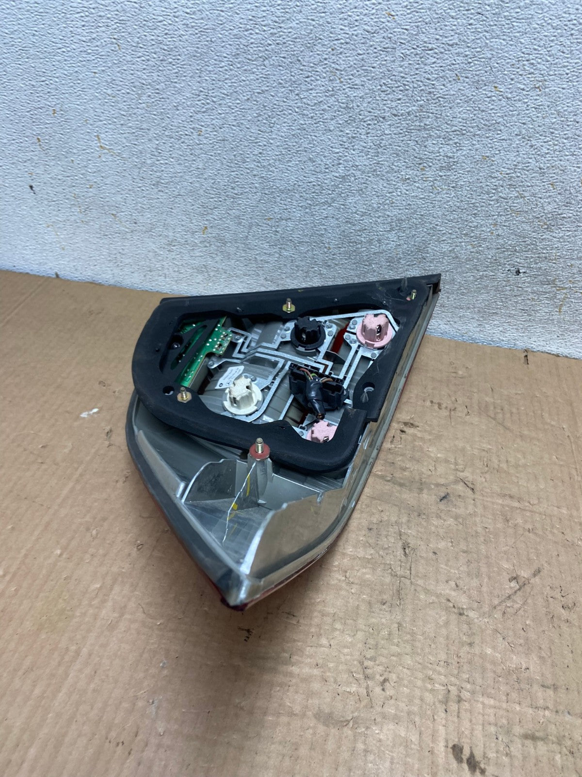 2003 to 2006 Mercedes-Benz S-Class Tail Light Right Passenger Side AI8125 LK6