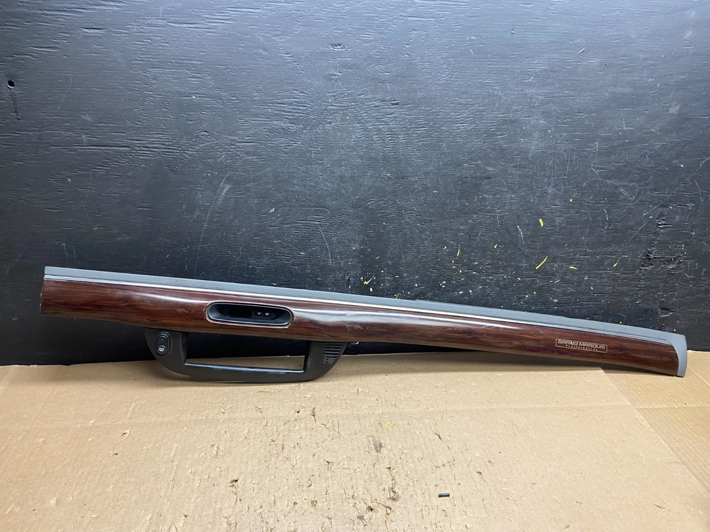 1998 - 2002 Mercury Grand Marquis Center Console Dash Panel Clock Bezel t6121 DG0
