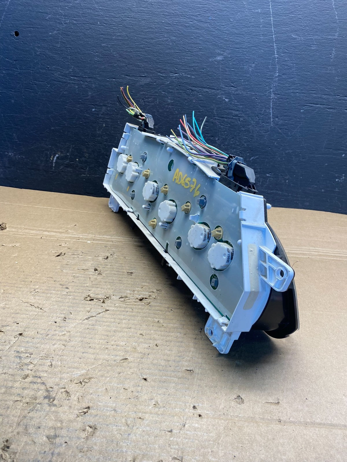 2006 Ford E350 Gauge Speedometer Cluster AD6576 DG3