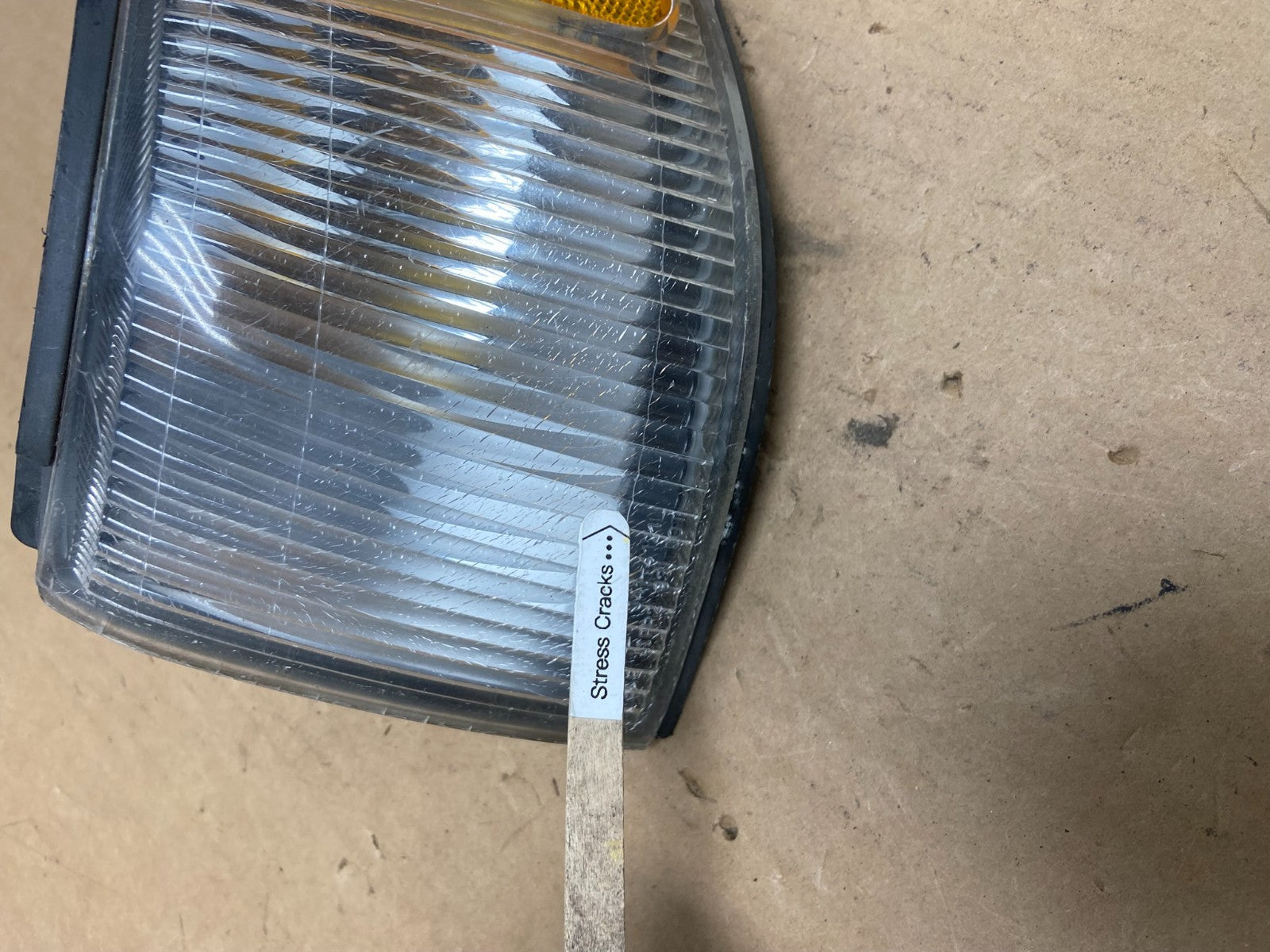 1996 to 1998 Mazda MPV Front Left Driver Side Turn Signal ad2734 DG3