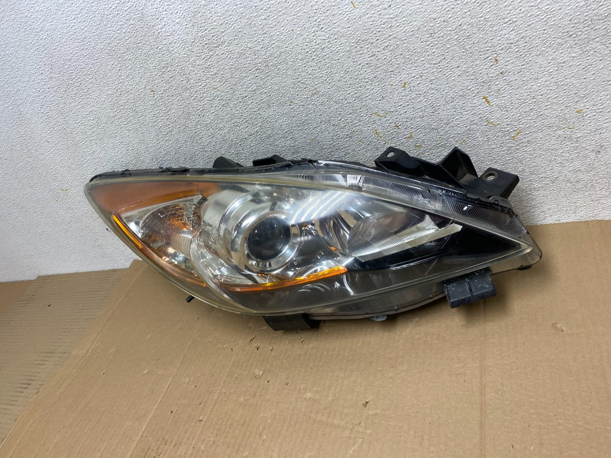 2010 - 2013 Mazda 3 Halogen Right Passenger Rh Side Headlight AI1186 DW1