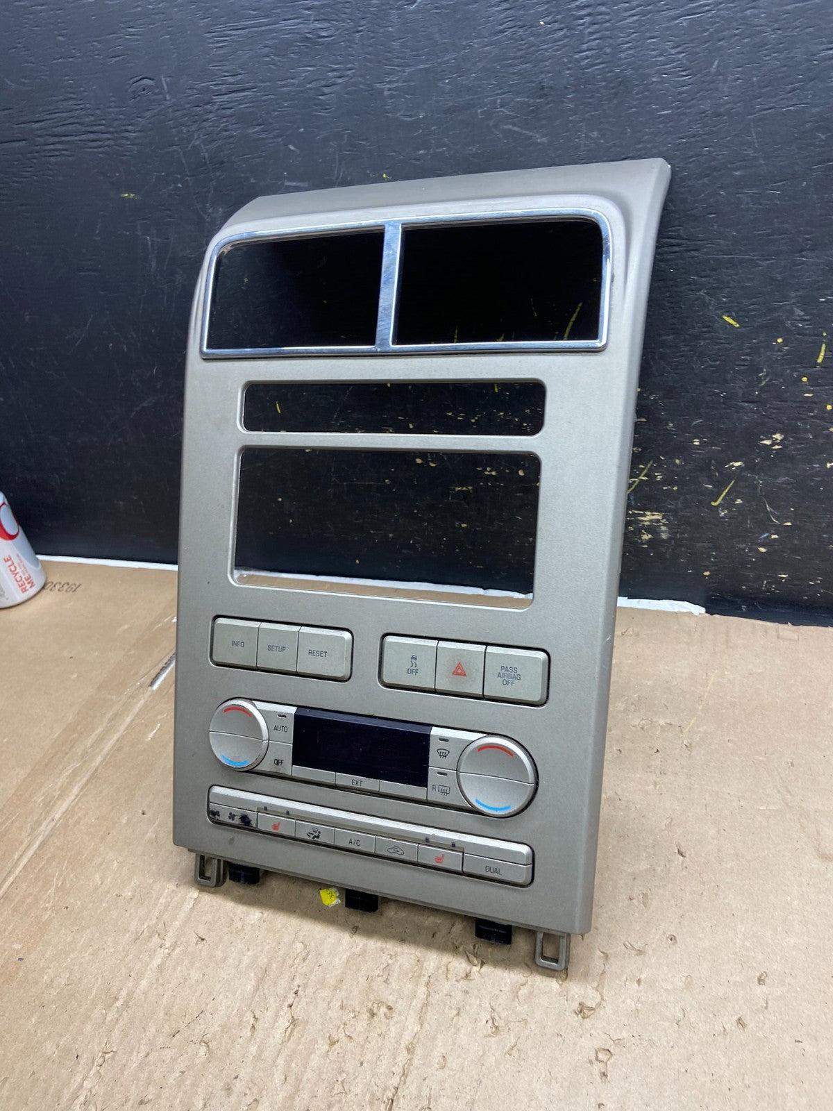 2007-2010 Lincoln MKX Temperature Climate Control Heat Seat Radio Bezel AB5447DG1
