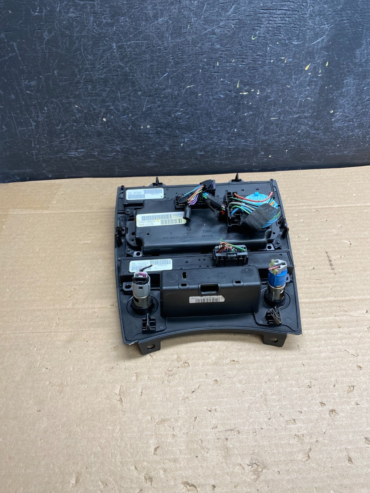 2005 2006 2007 Jeep Commander Grand Cherokee A/C Climate Control Bezel AG6271 DG4