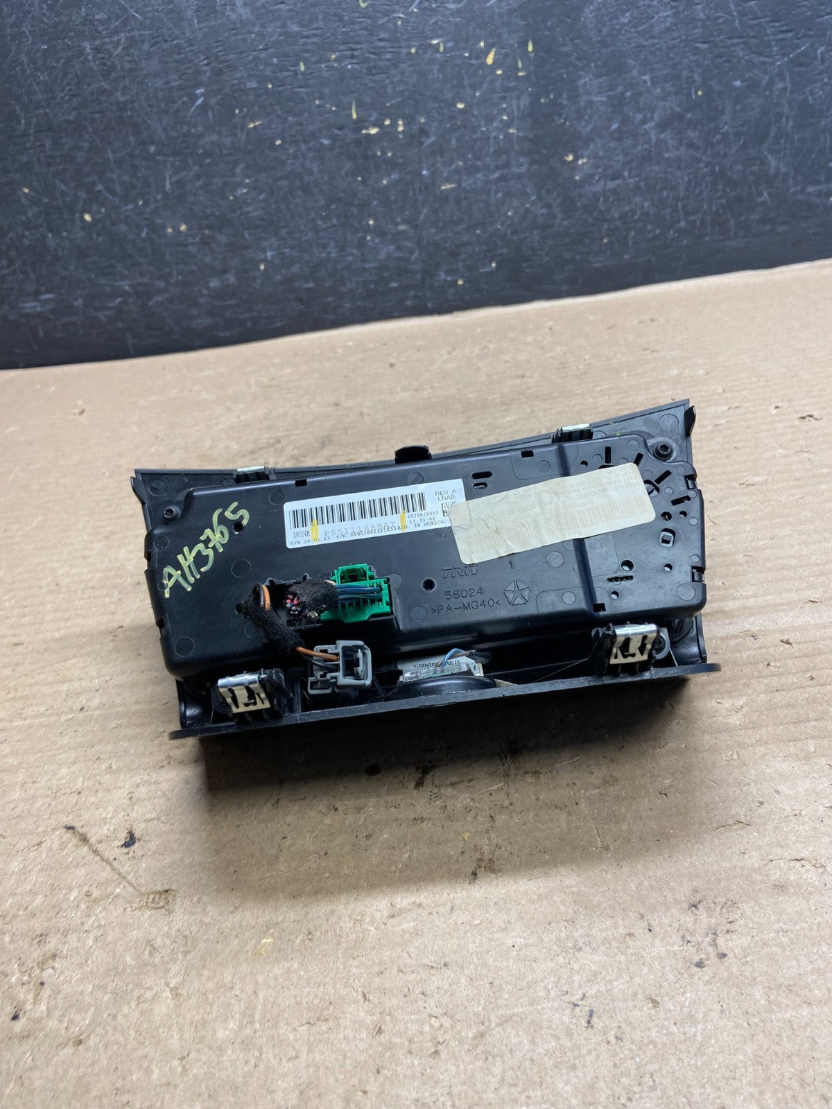 2011-2014 Chrysler 200 Heater AC Climate Switch Temperature Control ah3765 DG4