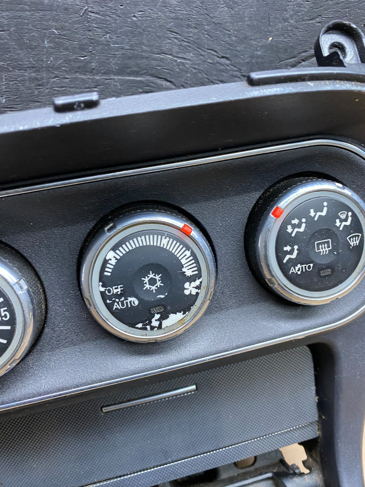 2009 - 2013 Mitsubishi Lancer A/C Heater Climate Control Bezel Trim T4627 DG4
