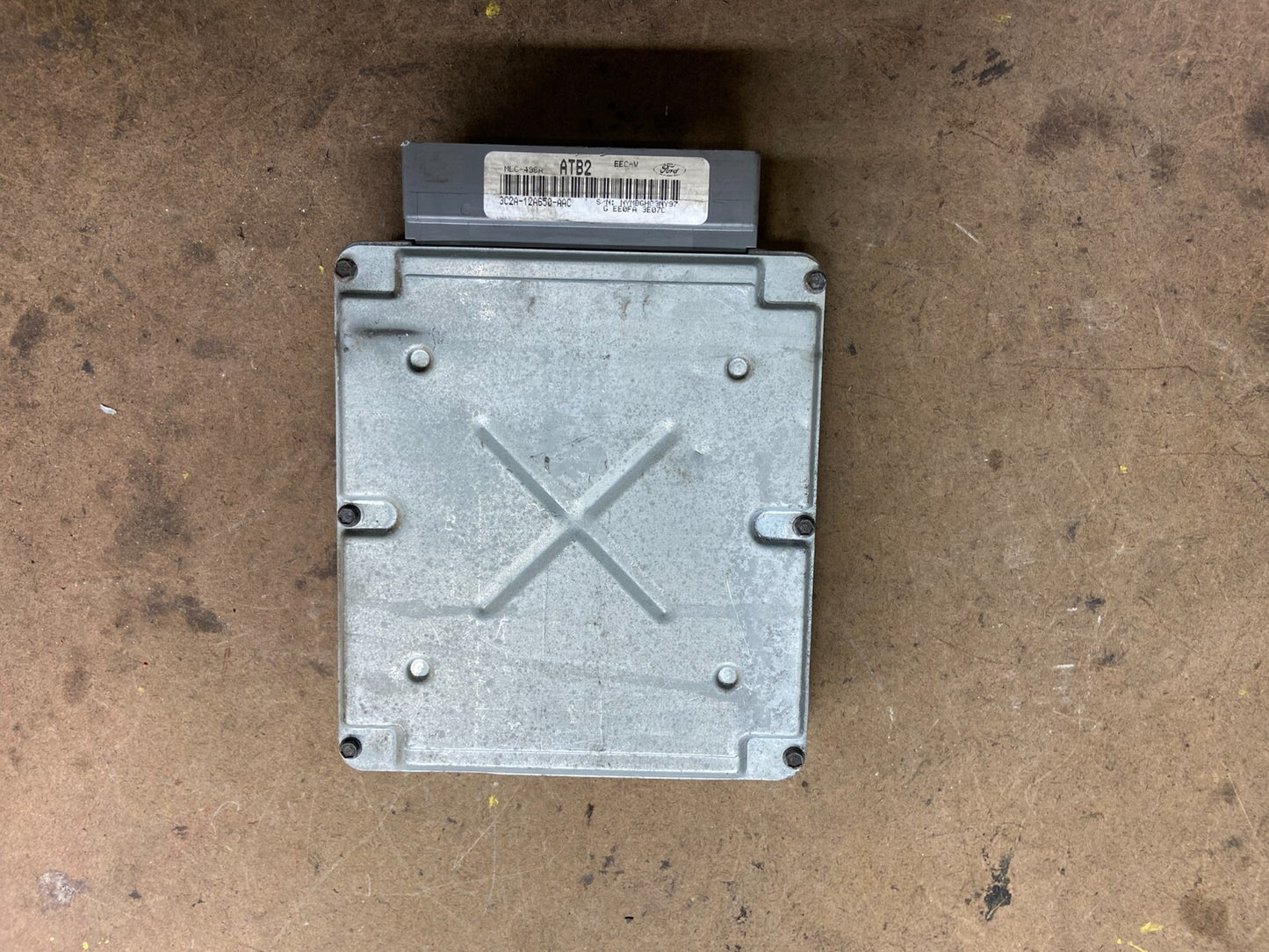 2003 Ford E-Series 4.6L Van Engine Control ECU Computer 3C2A-12A650-AAC M9165 DG0