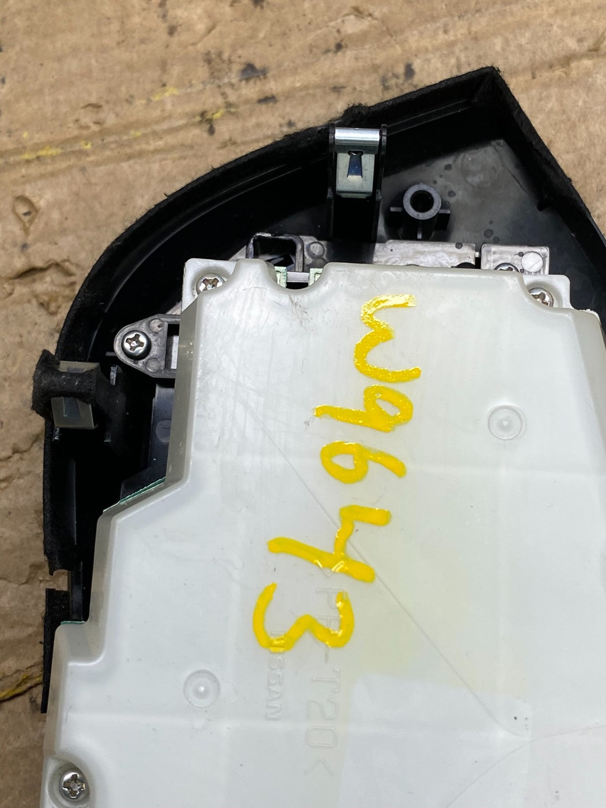 2011 2012 2013 Nissan Juke  A/C Temperature Climate Control W9643 DG7