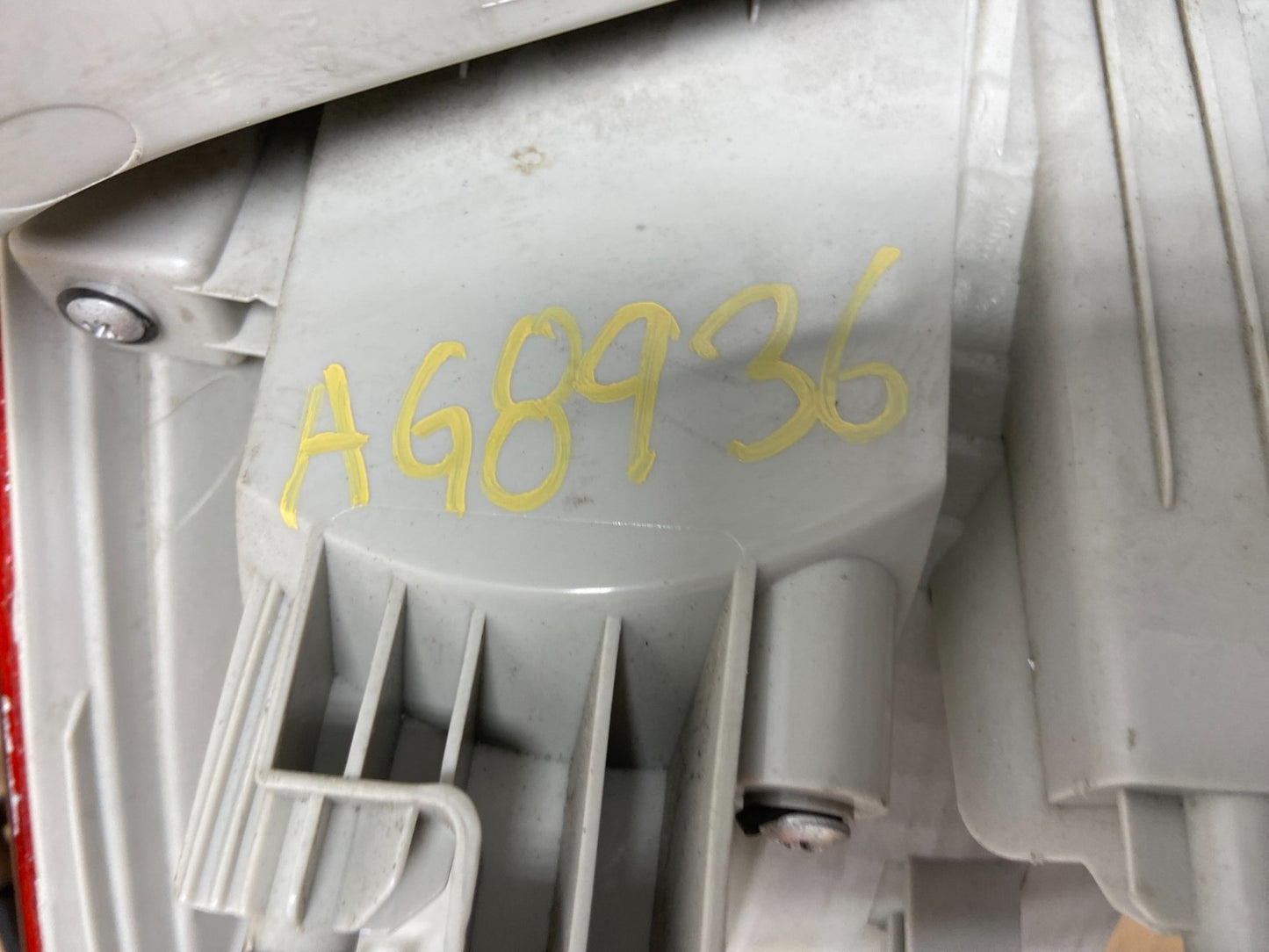 2016 2017 2018 Chevrolet Cruze Right Passinger RH Tail Light AG8936 DW6
