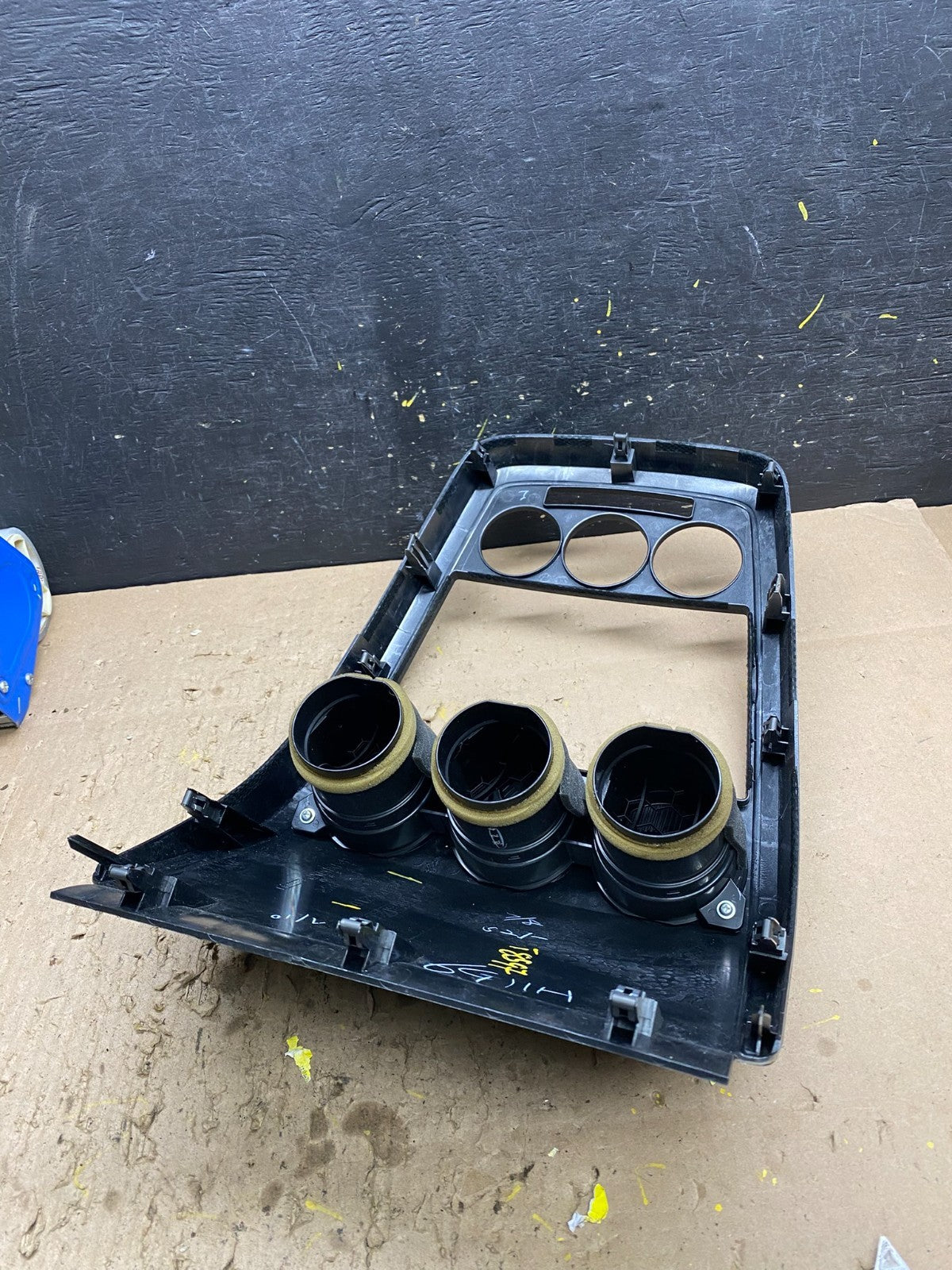 2007 - 2009 Mazda CX-7 Radio Dash TrimClimate Control Bezel W/Vent T8597 DG3