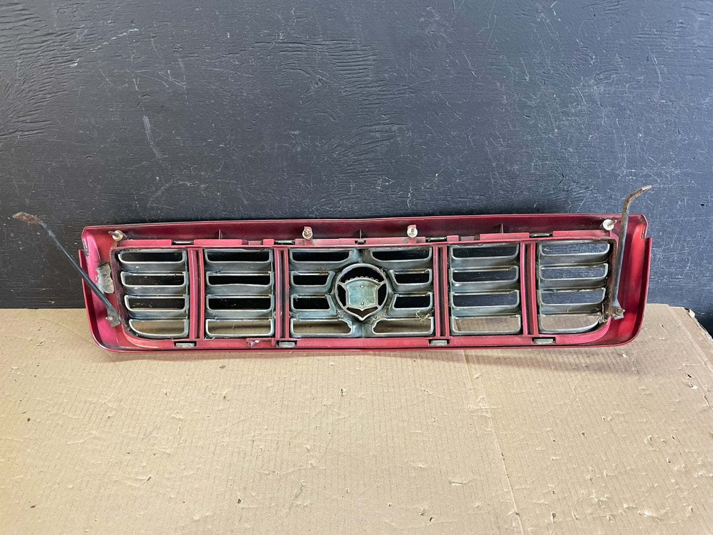 1995 to 2002 Cadillac Eldorado Front Upper Grill Grille AE3650 DG3