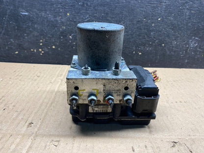 2006 to 2010 BMW 325i ABS Anti-Lock Brake Pump 3451 6775440-01 V2323 DG3