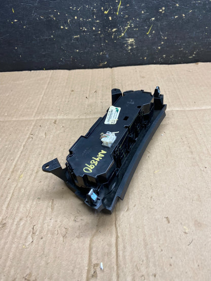 2015-2017 Nissan Sentra Climate Control Unit Heater Ac Temperature AA4890 DG4