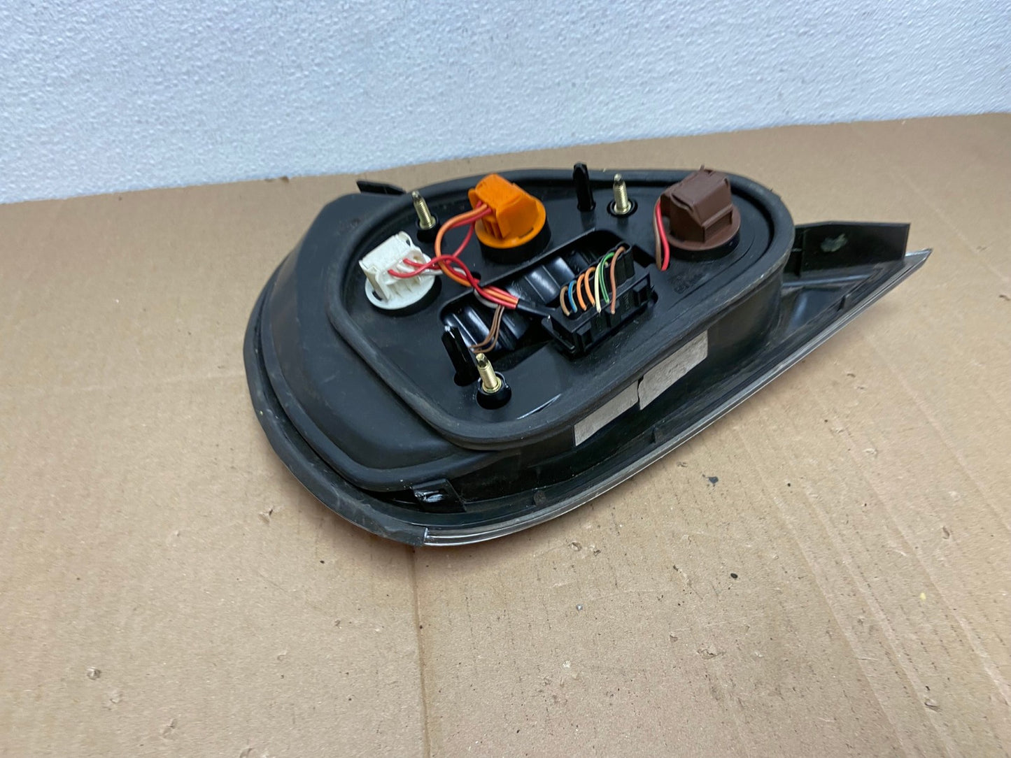 2008 to 2009 Jaguar XJ8 Right Passenger RH Side Tail Light OEM AB8088 LK4