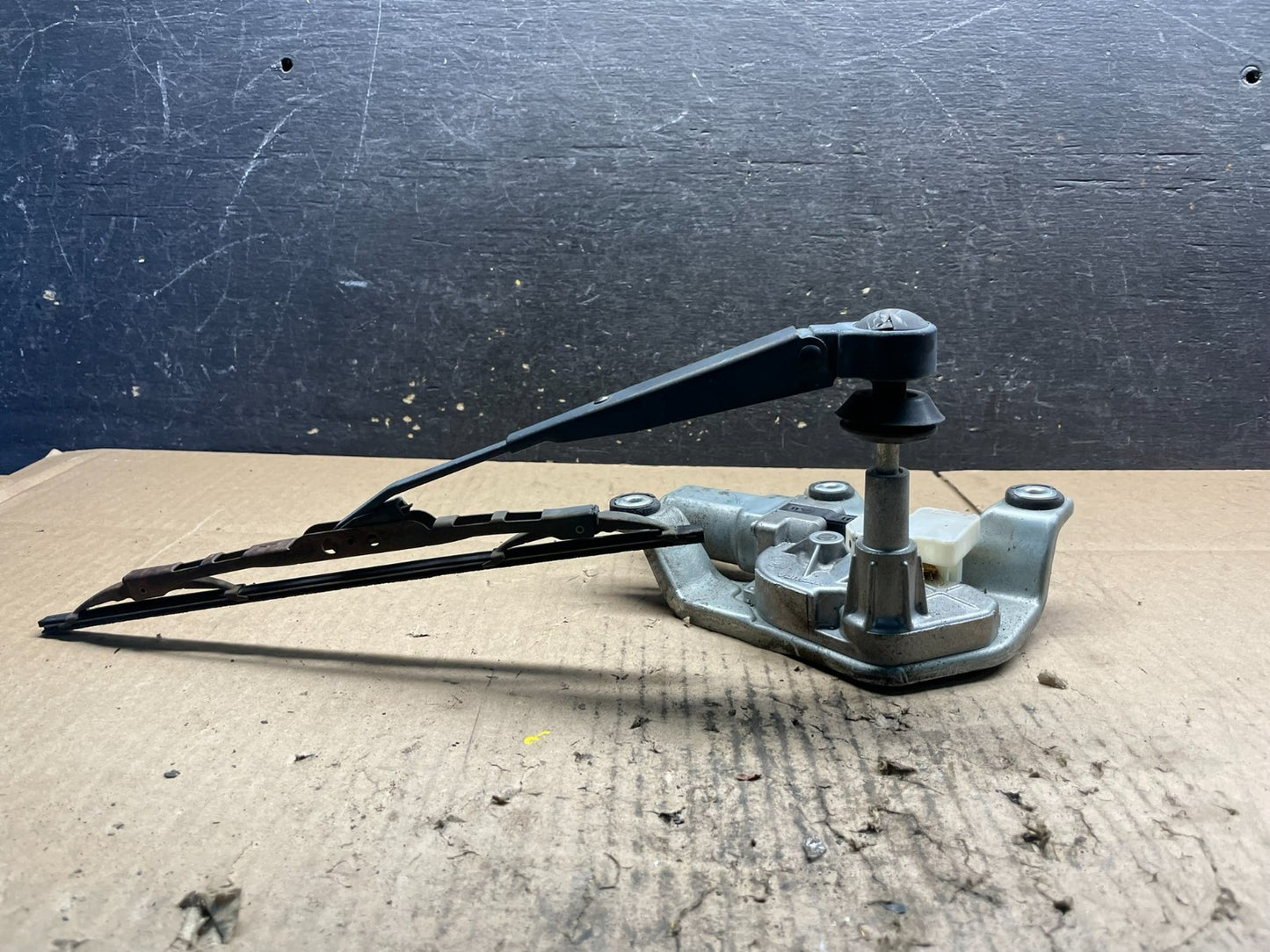2007-2012 Dodge Caliber Tailgate Back Door Rear Wiper Motor Wiper v9198 DG3