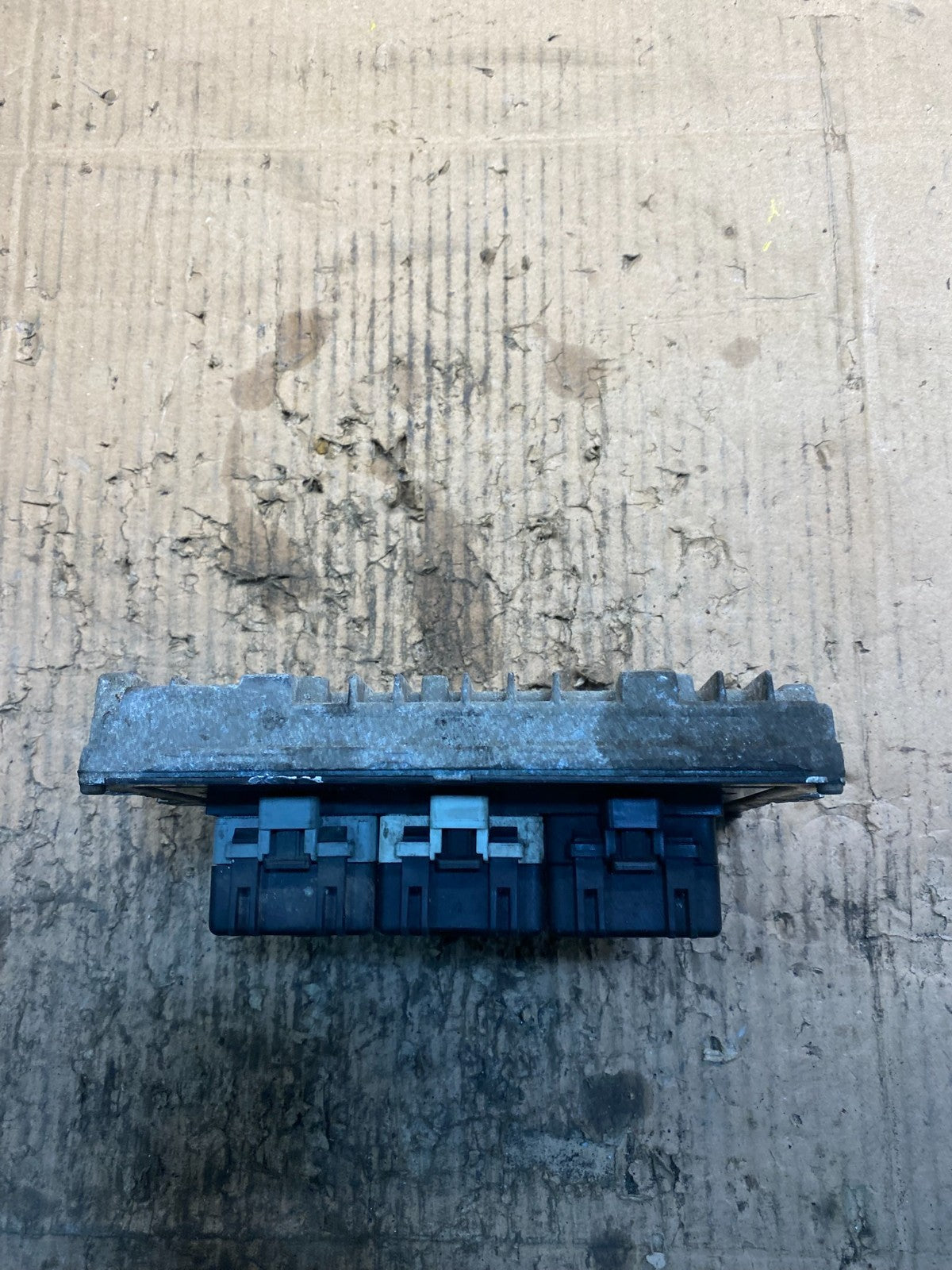 2000 Dodge Ram 1500 3.9L ECU ECM Engine Control Computer v2320 DG1