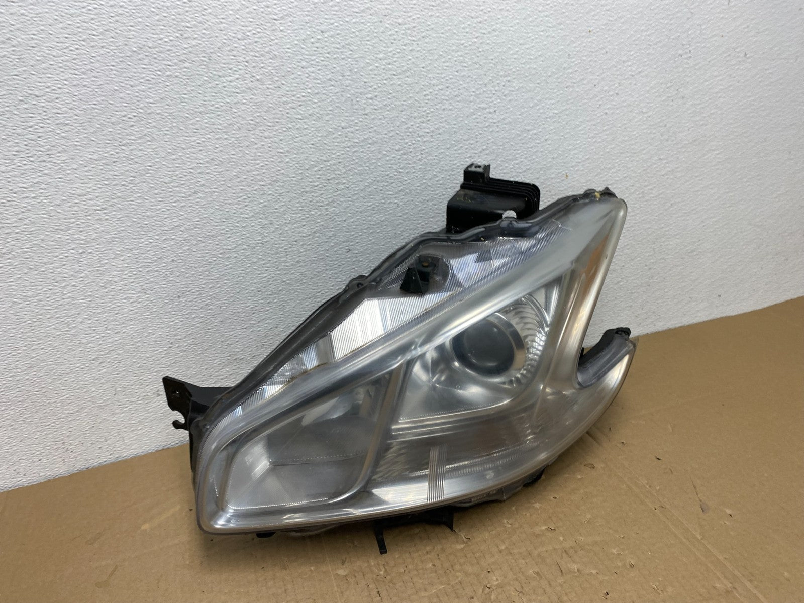 Halogen 2009 to 2014 Nissan Maxima Left Driver LH Side Headlight AC3815 DW2