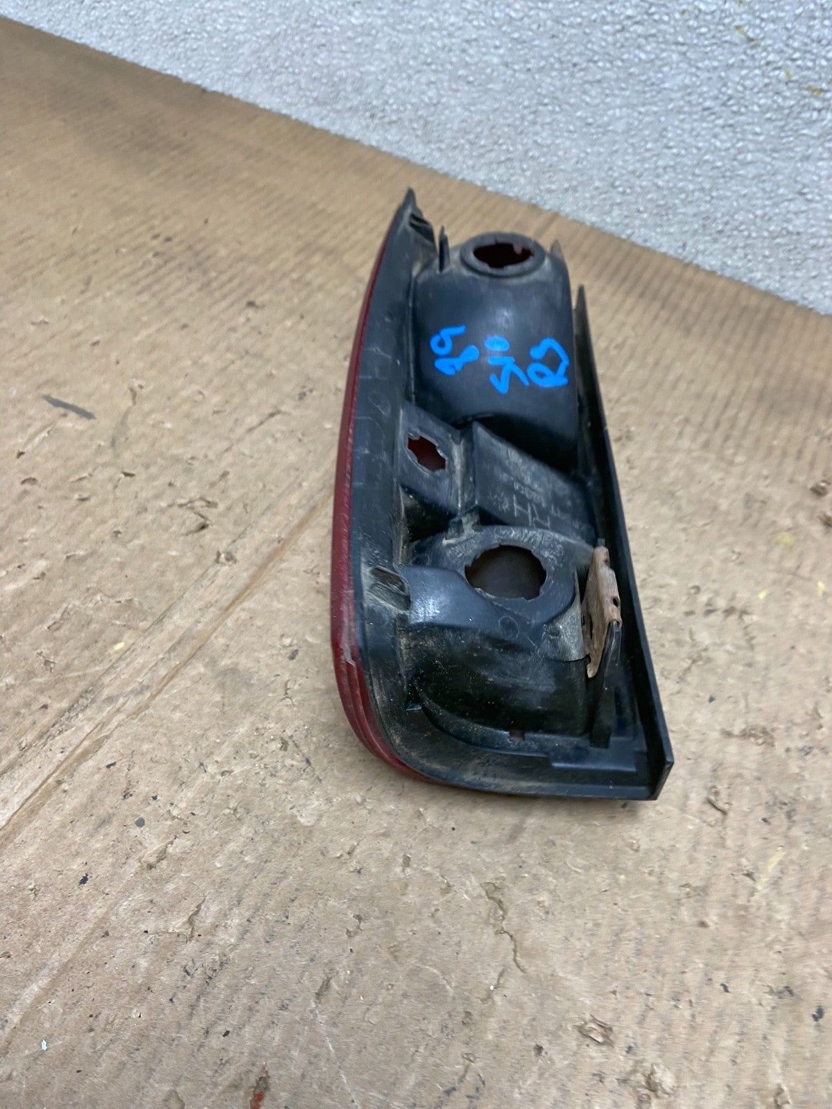 1985 to 1993 Chevrolet S10 S15 SONOMA Right Passenger Tail Light AA66357