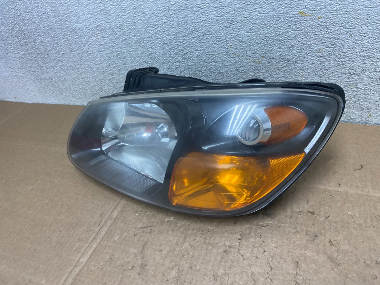2007 2008 2009 Kia Spectra Left Driver Lh Side Headlight Y8866 DW1