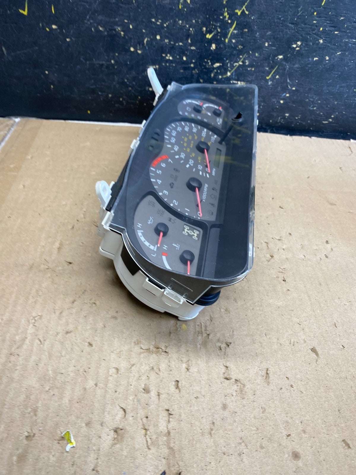 2001 to 2004 Toyota Sequoia Speedometer Insrument Gauge Cluster AB2179 DG2