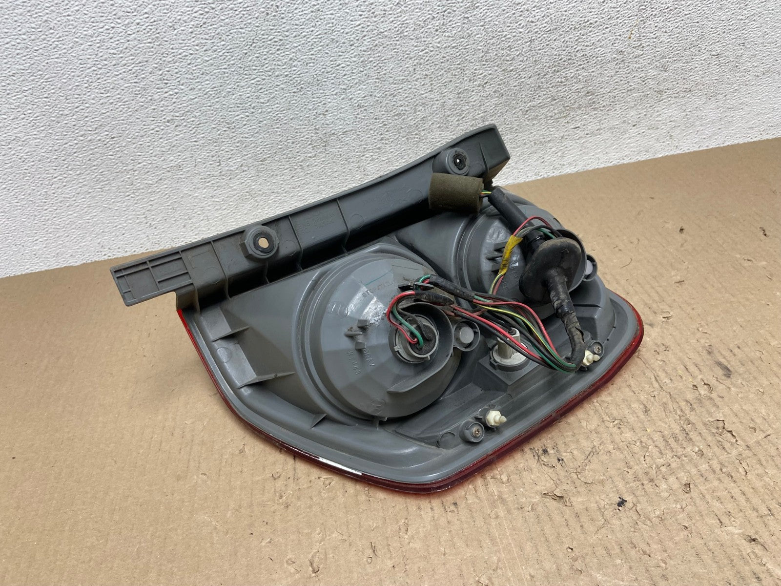 2003 2004 2005 Honda Pilot Left Driver LH Side Tail Light AE7105 LK5