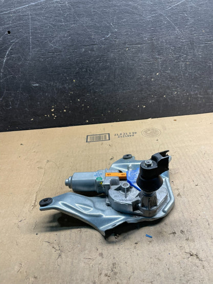 2010 to 2014 Subaru Legacy Outback Rear Windshield Wiper Motor w4211 DG3