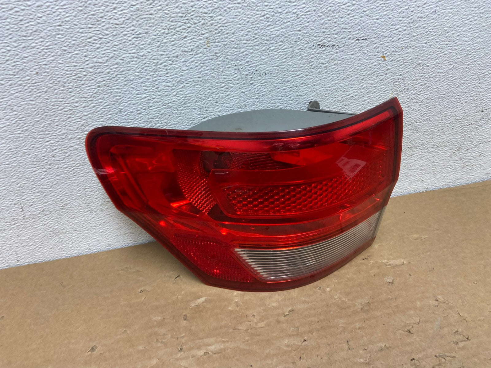 2011-2013 Jeep Grand Cherokee Left Driver Side Lh Tail Light AD4103 LK0