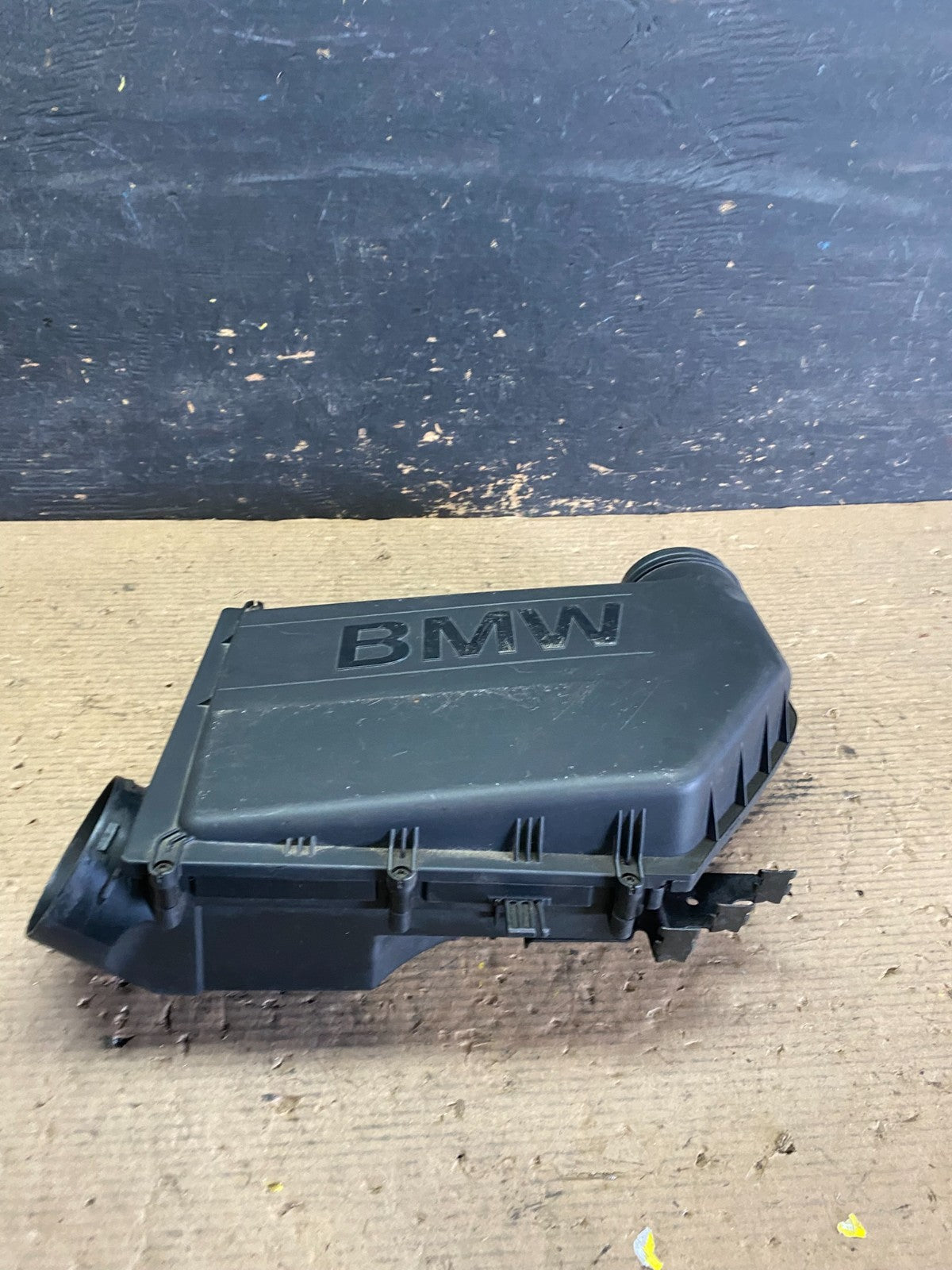 2007 to 2010 BMW X5 Air Intake Cleaner Filter Housing Box OEM S3543 DG0