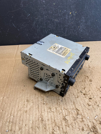 1999 to 2002 Toyota Sienna AM FM Casette Radio Receiver AC4848 DG2