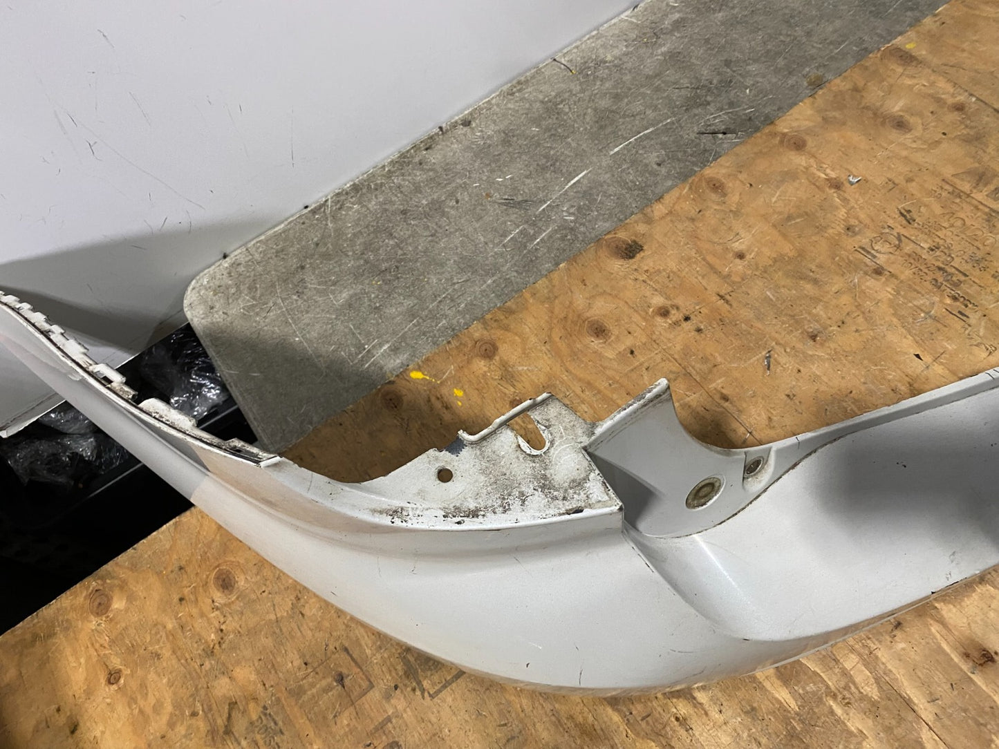 2011 to 2015 Ford Explorer Rear Upper Bumper Cover M14548