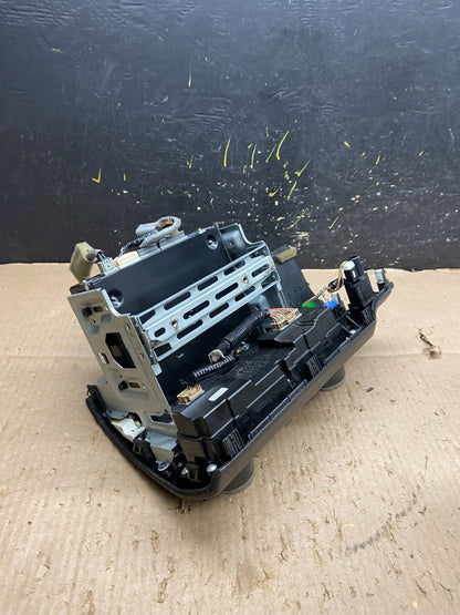 2006 - 2011 Honda Civic Radio AM/FM Climate Control Air Vent Bezel Y7786 DG5