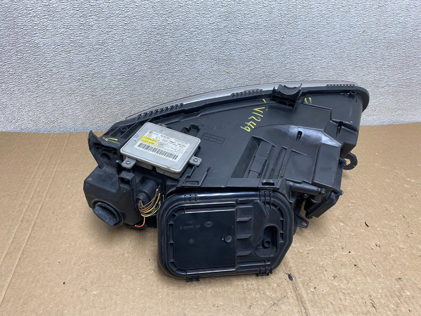 2009-2011 Audi A6 Right Passenger Side Headlight AFS Xenon HID OEM V1249 DW12