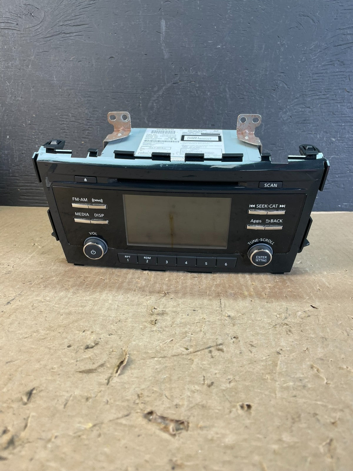 2013 to 2015 Nissan Altima Radio Screen Receiver AM-FM CD Player AD5932 DG0