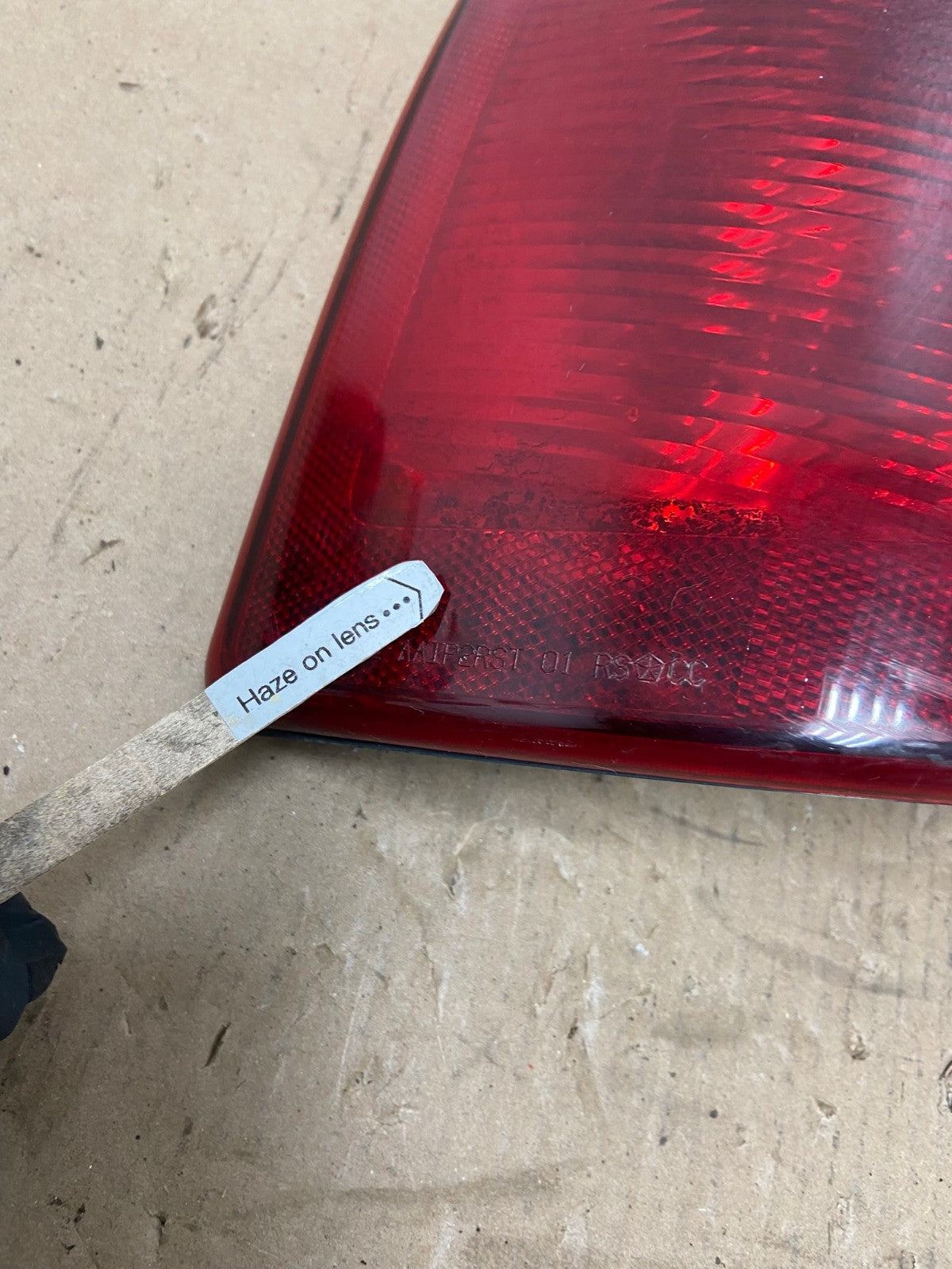 2001-2003 Dodge Grand Caravan Right Passenger RH Side Tail Light AD7818 LK5