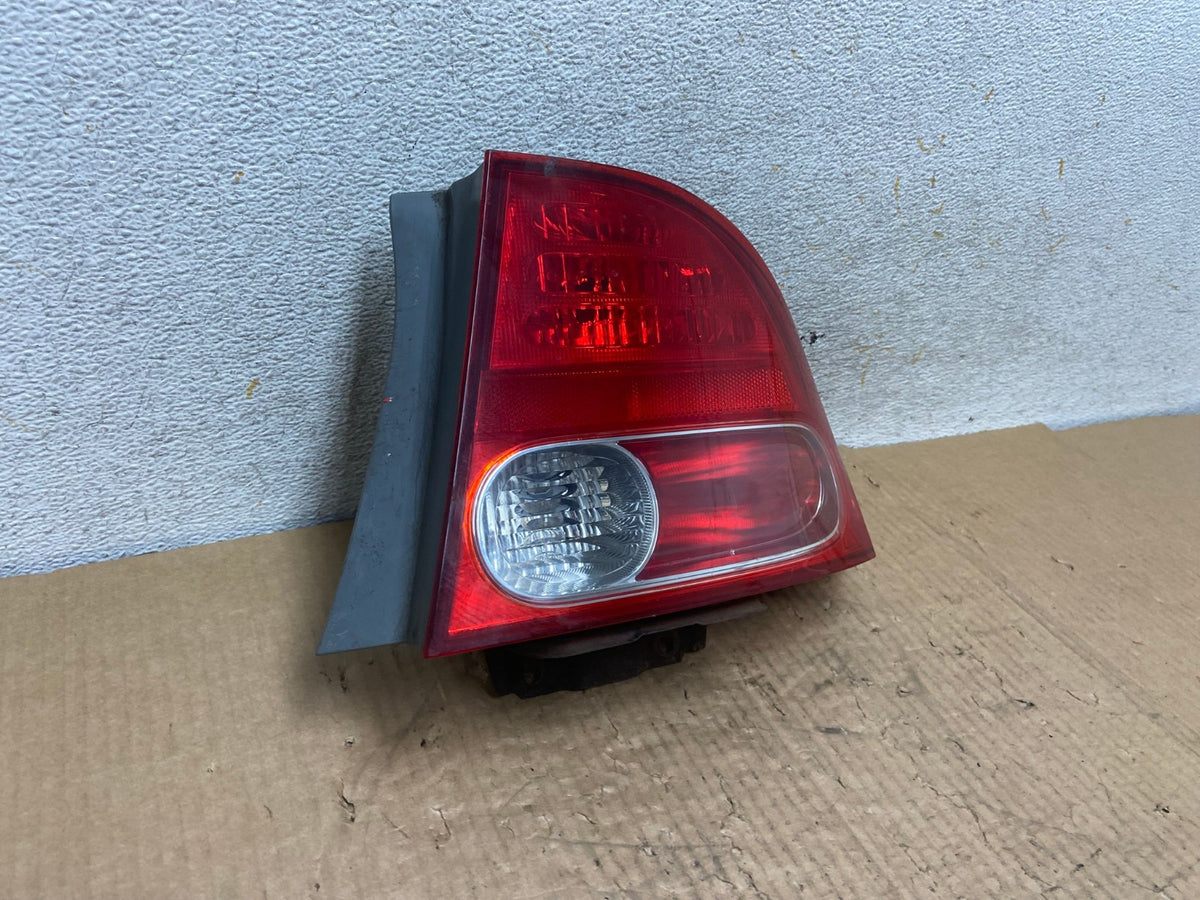 2006 2007 2008 Honda Civic Right Passenger Rh Side Tail Light AI6861 LK2