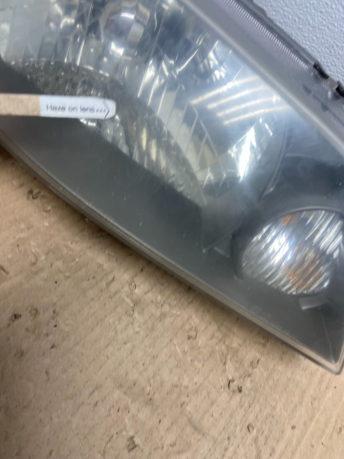 2001 to 2003 Mazda Protege Right Passenger RH Side Headlight OEM AB6650 DW4